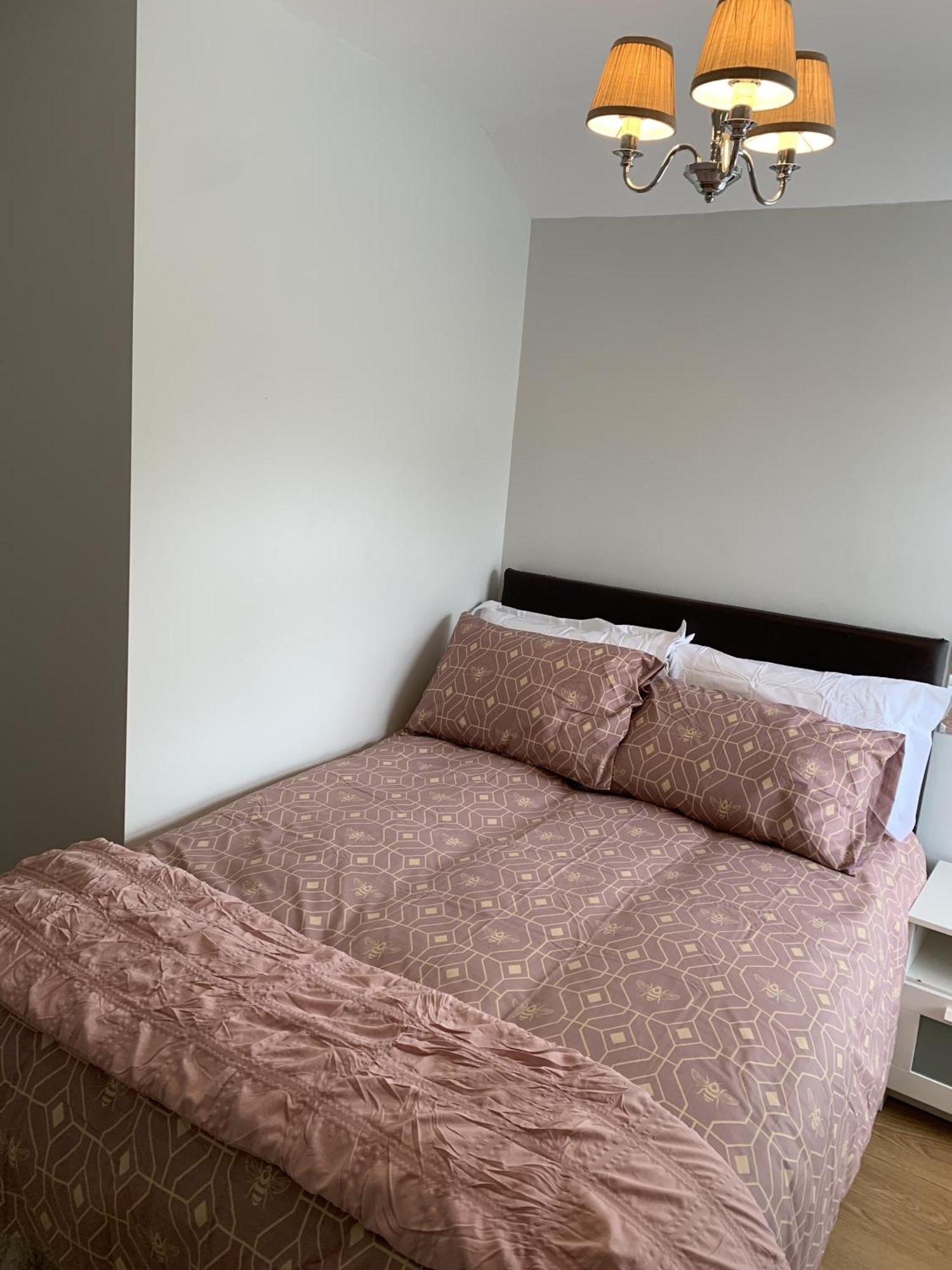 Adanhouse-Stockland Spacious 5 Bedroom House Sleeps 12 Private Garden Cardiff Exterior foto
